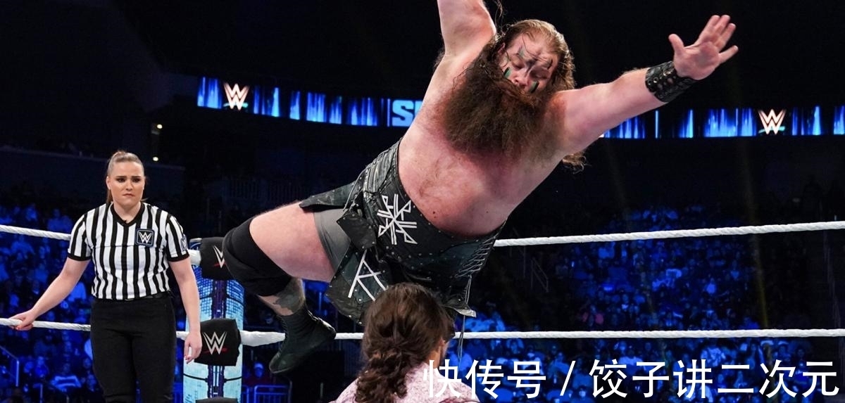 昨日SD收视率大幅上升,罗曼人气不减!AEW相形见绌,再遭滑铁卢