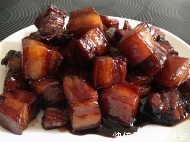 红烧肉别只会炒糖色，多加这一步，烧出的肉肥而不腻，酥而不烂