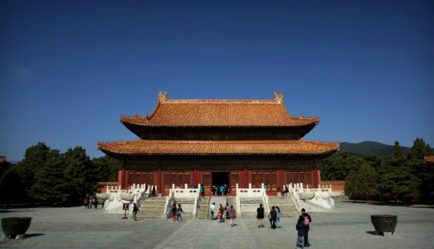 裕陵|乾隆皇帝真实长相,郎世宁绘制,墓地孙殿英盗掘