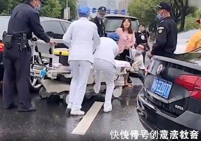 医院|产妇在医院门口站着生产，宝宝不到1分钟落地，丈夫手捧婴儿发呆