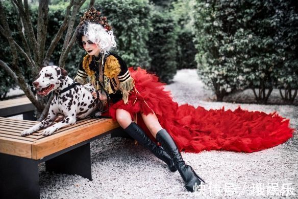 h腿控福利!俄妹COS小丑女:精分哈莉·奎茵的种种蜕变