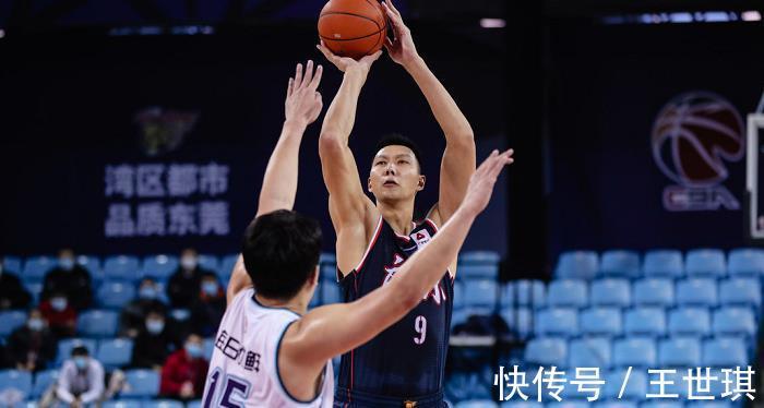 威尔斯|多人伤退!广东击败青岛迎3连胜,易建联17+11,莱多准三双