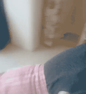 |搞笑动图:上一秒很帅,下一秒很疼!