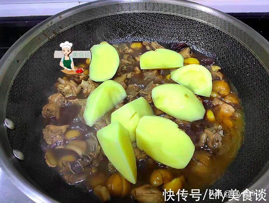 入秋后，吃猪肉不如多吃它，加土豆焖一锅太香了，秋补吃它特养人
