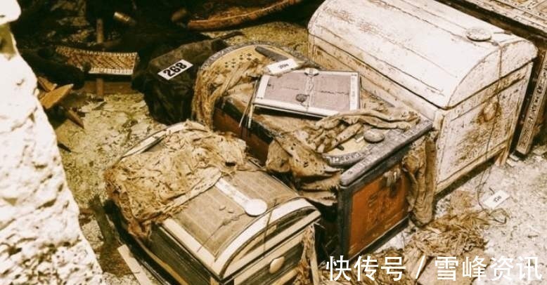 和平条约!两兄弟山上游荡,无意间发现千年古墓,后来缺钱时便来墓中取宝卖