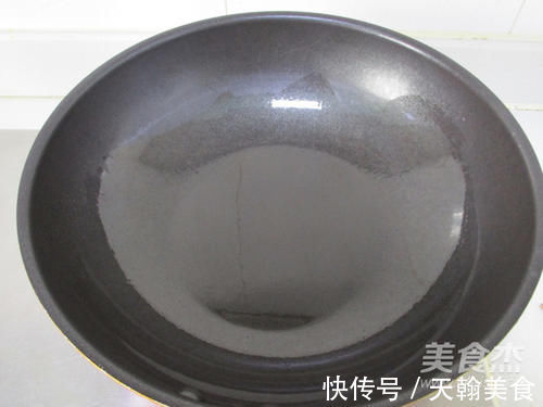 白萝卜|它是肺部的“大救星”,润解咽喉,清肺排毒,吸烟人士得要多吃!