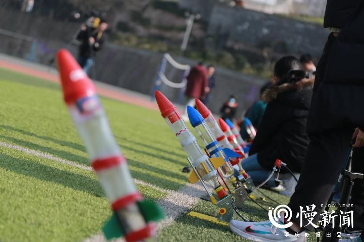 火箭,升空!这群孩子搭载梦想的水火箭“发射”啦