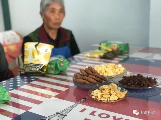 食物银行|他们吃的零食 来自松江这里的“食物银行”