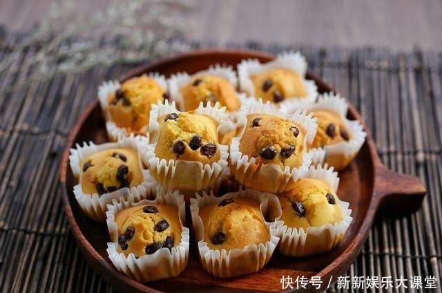  不用打发鸡蛋，也能做出松软可口的小蛋糕，简单易学，成功率超高