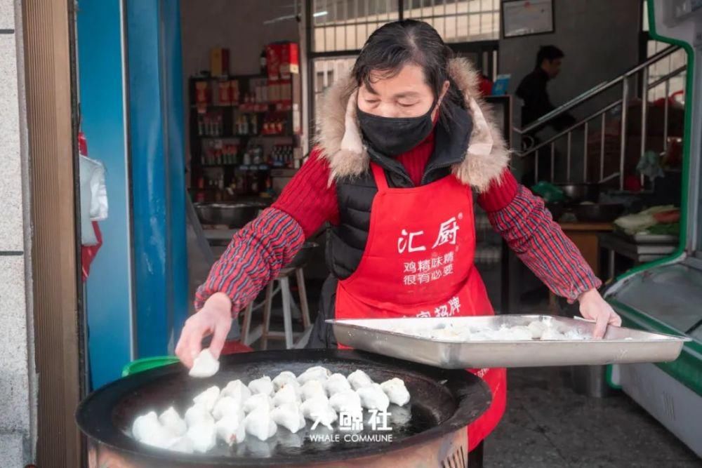 开了20多年的煎饺店，路过不停脚算我输！