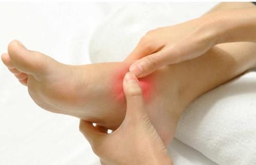 症状|体内有血栓,腿先知!腿部出现这些特征,警惕血管越来越窄