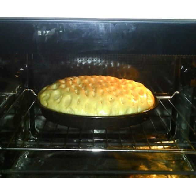 猕猴桃果酱面包,烘烤成金黄,看起来效果也还算不错