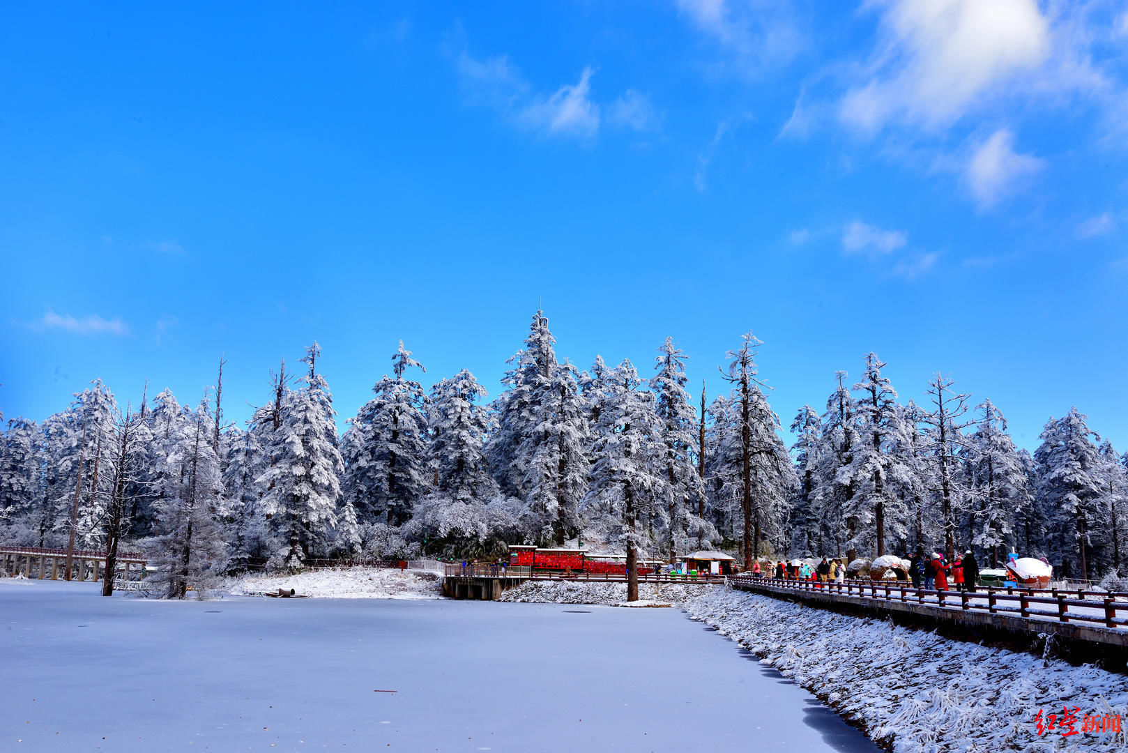 汉服周|瓦屋山迎最佳赏雪期：每日限流8000人，1.5万张特惠门票等你来