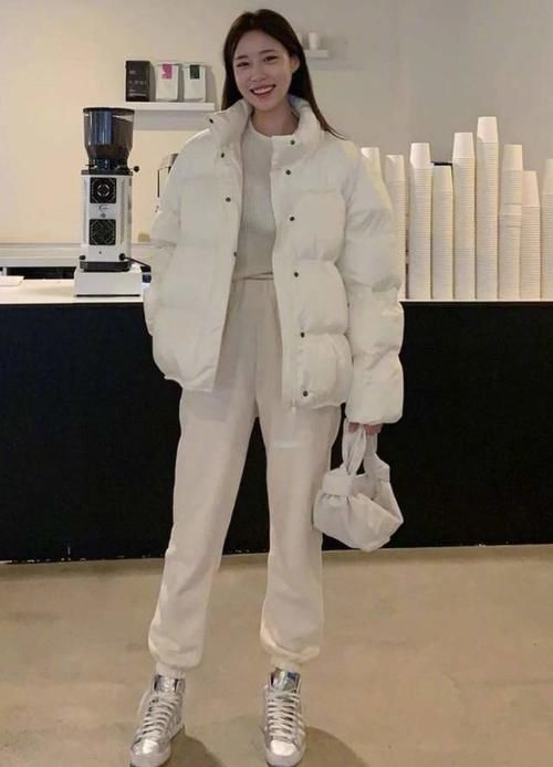 2021“豆腐裤”实火，没有一条这裤子都不好意思说自己懂时尚