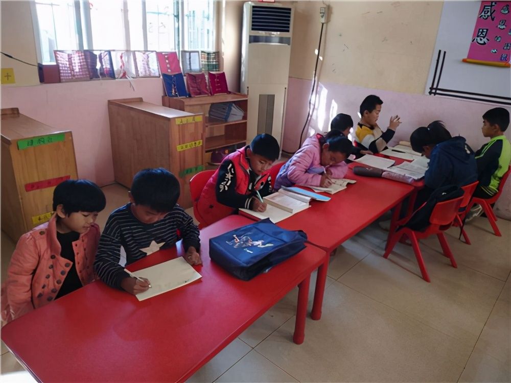 助力|山东聊城:阳光公益郑家站助力贫困孩子学习