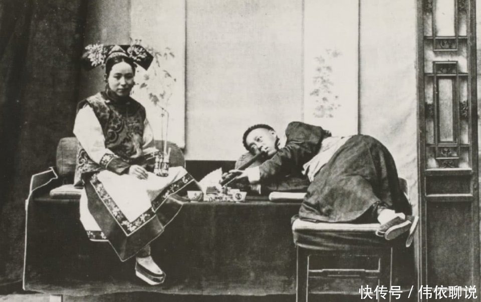 晚清|晚清老照片:珠圆玉润的正室王妃,被鸦片腐蚀的贵族美丽女子