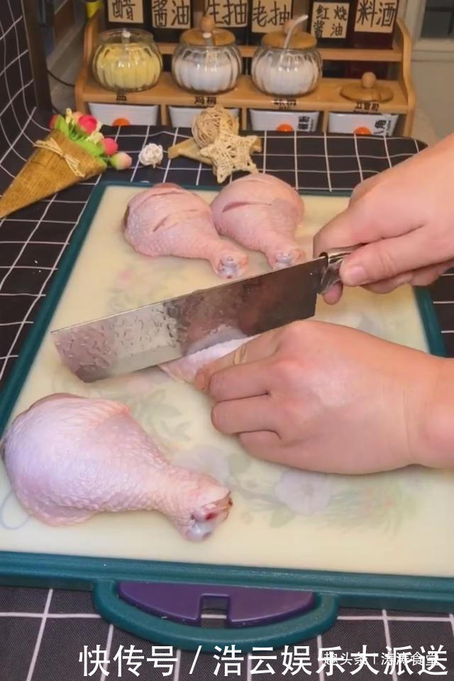 电饭锅|颜色红里透亮,肉质鲜嫩入味,做成后满屋飘香,超级诱人,煲鸡腿