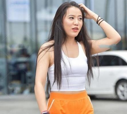 cpm 酷系风格的打底裤来喽,酷感十足还保暖,简单好学