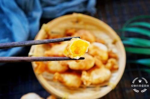 酥脆|冬天，试试红薯的新吃法，酥脆香甜，花钱不多，一口一个真过瘾