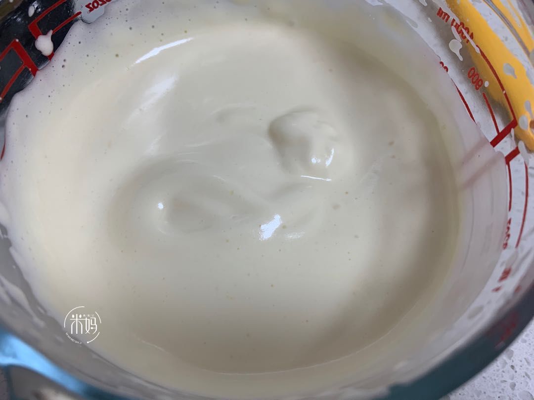 黄油|柠檬别再泡水喝了，用来做蛋糕，清新柔软又细腻，比戚风蛋糕好吃