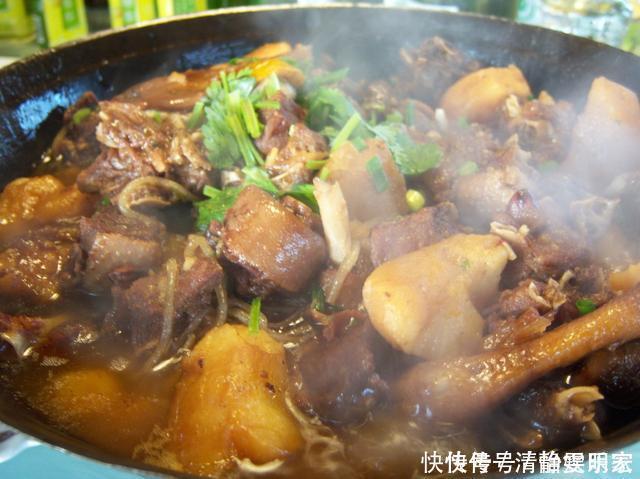 鸡肉焯水是大忌，不管鲜鸡还是冻肉，大厨教你这样做，鲜嫩有营养