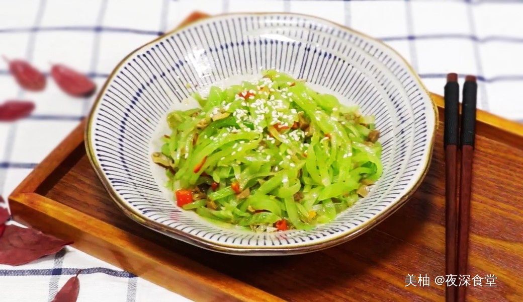 春天多吃此菜，“微量元素”是水果的好几倍，4元一斤，太值了