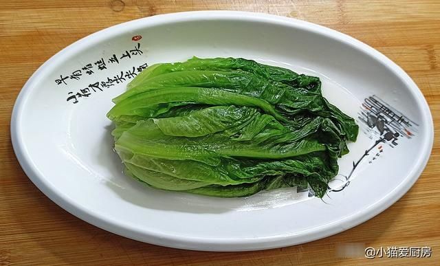 蚝油生菜很多人做错了，教几个小技巧，脆嫩鲜香不发黑，特爽口