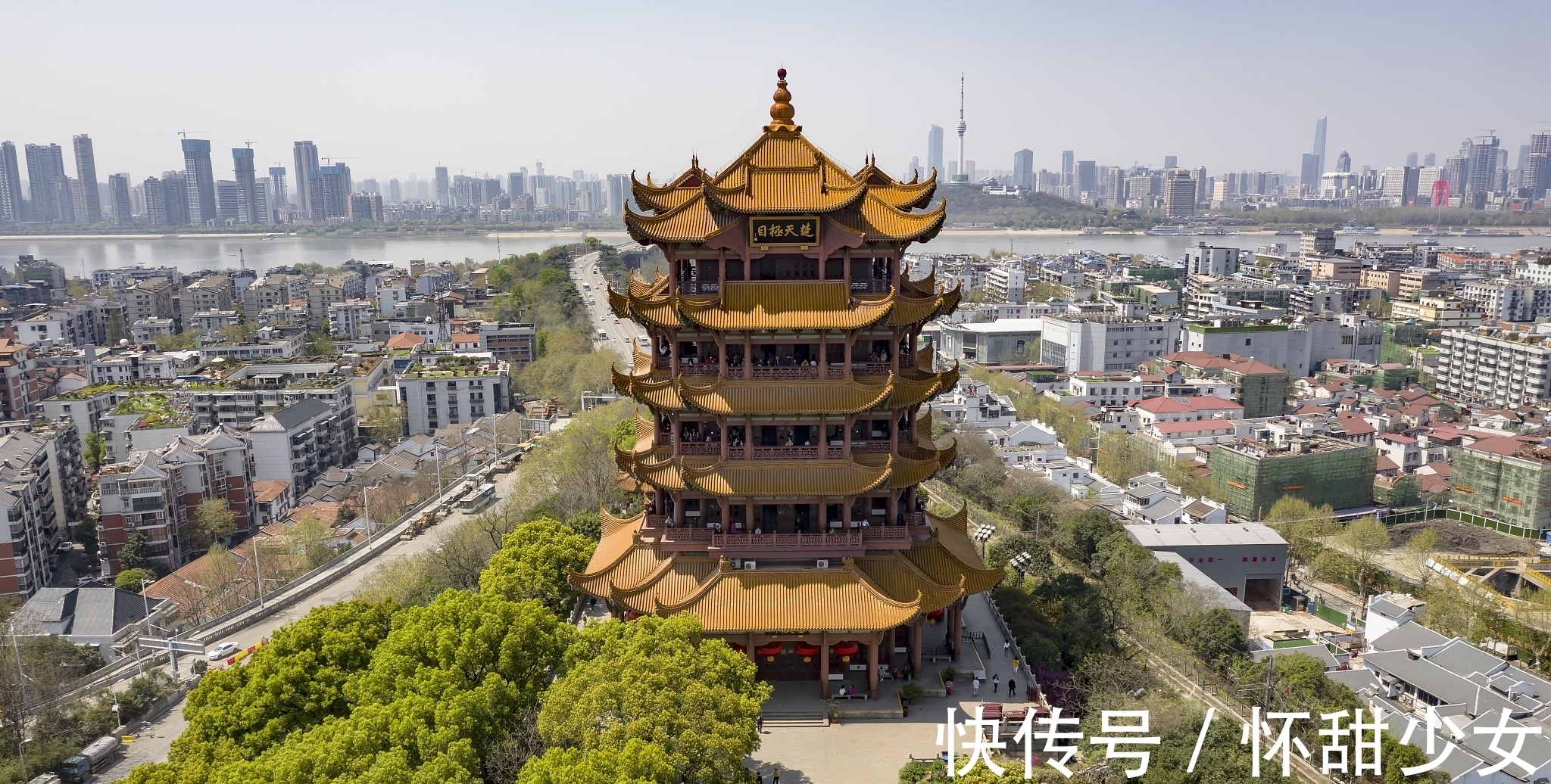 佳作#这是一首描写黄鹤楼的佳作,如果给律诗排座次的话,它不会出前三