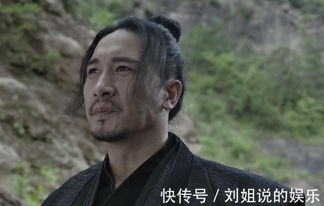 道士#聊斋:道士冬天请客,湖里开满荷花,酒肉美食都从墙上“递”出来