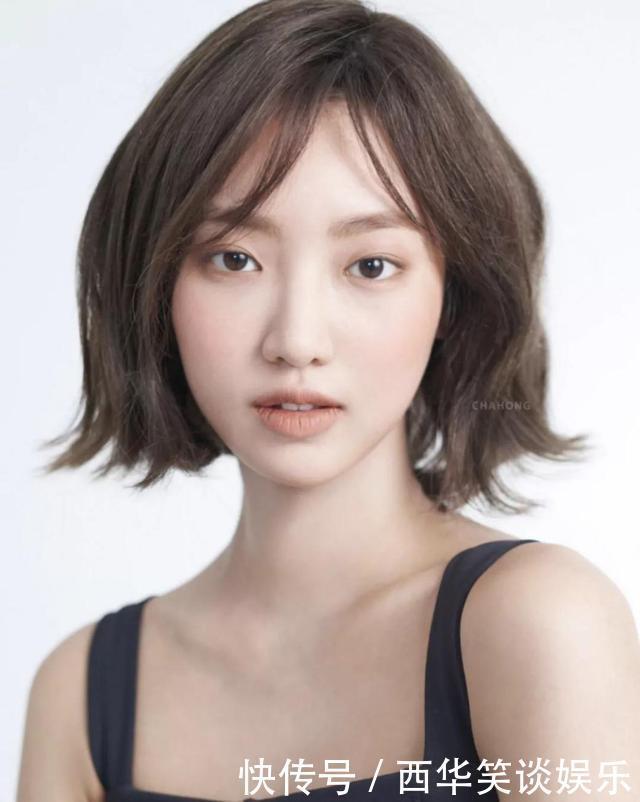 不同脸型都有适合的发型，长脸不适合高马尾，圆脸留高发髻超好看