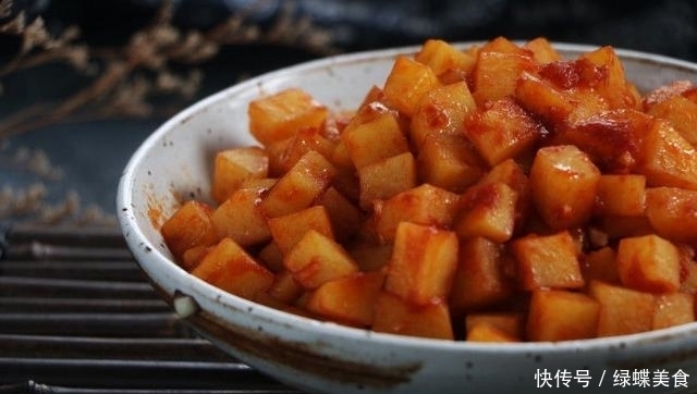 土豆块|不用醋和糖的酸甜土豆做法，用1配料搞定，酸甜可口土豆软糯