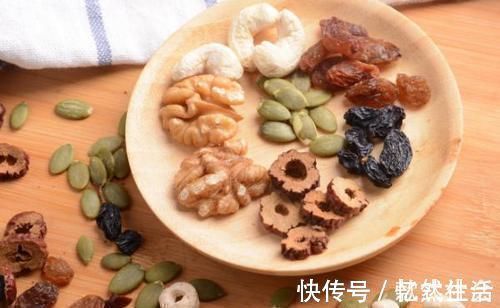 乳汁|产妇哺乳期别吃辣凉食物？错！这5种东西对宝宝“伤害”更大