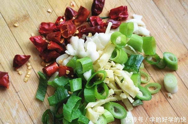 花蛤这样做才好吃,多加这一步,鲜美入味不牙碜,不费时又简单!