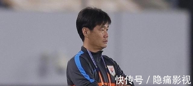 国足|硬汉!李霄鹏刚上任就受到质疑,接手国足已兑现昔日豪言!