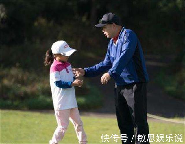 高尔夫球|刘国梁女儿打高尔夫7岁夺冠,8岁获两位数奖牌,几乎没有对手