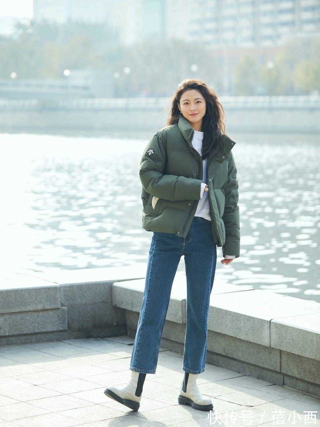 小白鞋|想穿羽绒服的女生看过来,分享4组极简风穿搭look,让你告别臃肿