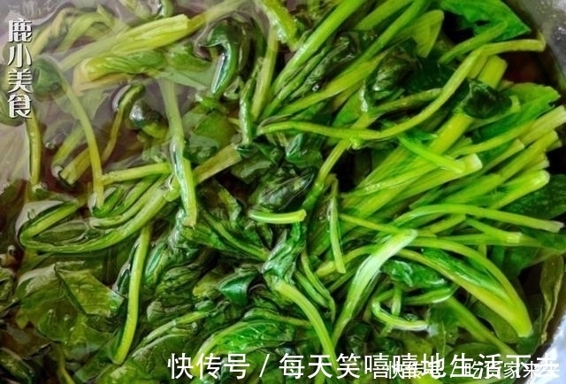 馅料|自从知道用此菜做饺子,我家一周吃3次!比韭菜饺、肉馅饺还好吃