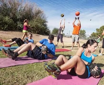 中国·必威“仙境海岸 好运烟台”烟台市第十五届全民健身运动会羽毛球比赛成功举办