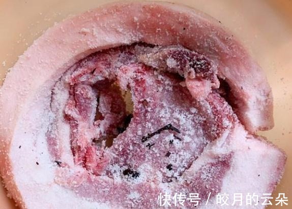 腌腊肉,掌握好“4个细节”,腊肉不臭不霉味道香,教您做法!