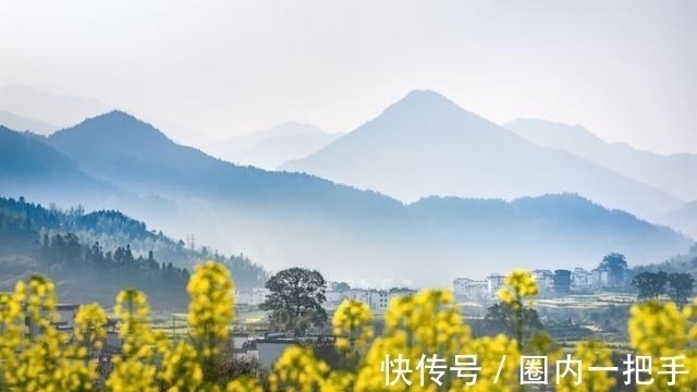 永遇乐!女才子泊舟金陵时,创作了一首感怀之作,充满了兴亡之叹