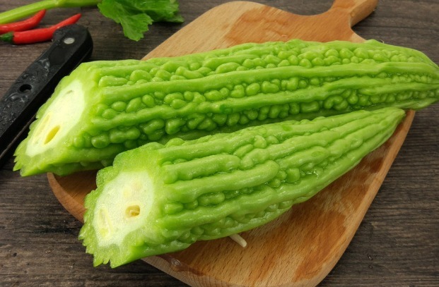 中老年人|女人要想皮肤好,不妨多吃四种食物,祛皱润肤,营养又健康!