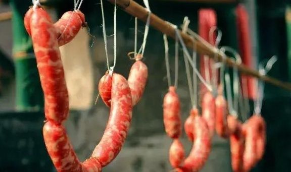 亚硝酸盐|腊肠腊肉每次存放多久？过了这时间，不舍得也要扔！
