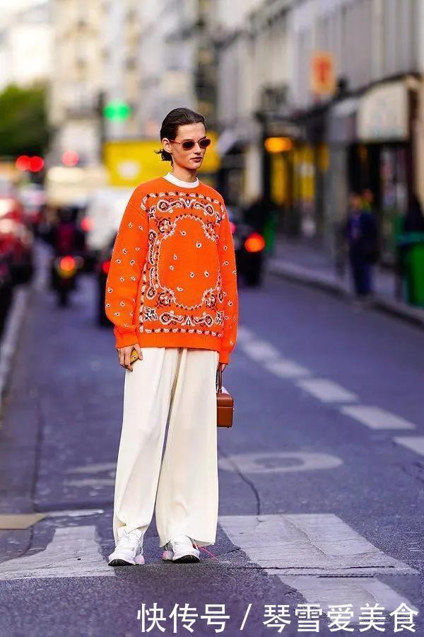 女人过了45岁,少穿黑白灰!多穿这5种“颜色”,非常显气质