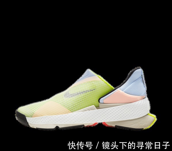 go Nike发布全新鞋子 穿脱全程都无需动手!