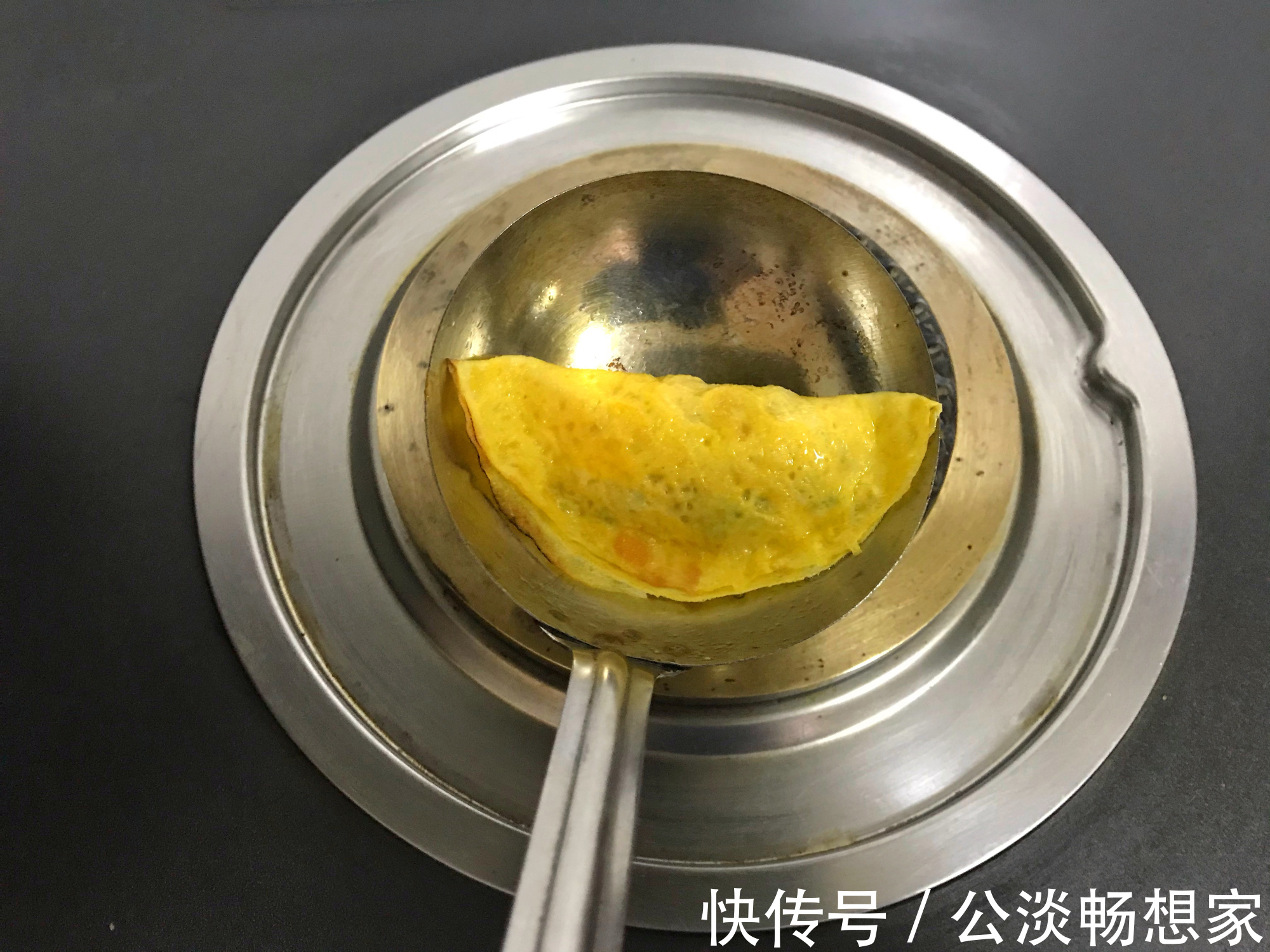 手艺|做蛋饺用鸡蛋还是用鸭蛋老爸不外传的手艺，蛋饺耐煮不破有窍门