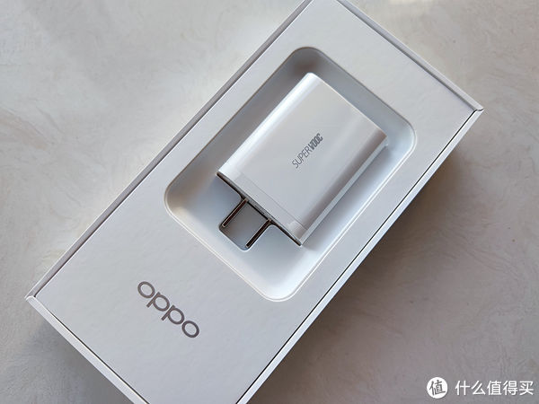 充电器|发现生活中的美好 篇三十二：手中65W充电器小晒——OPPO GaNSuperVOOC 超级闪充 65W开箱