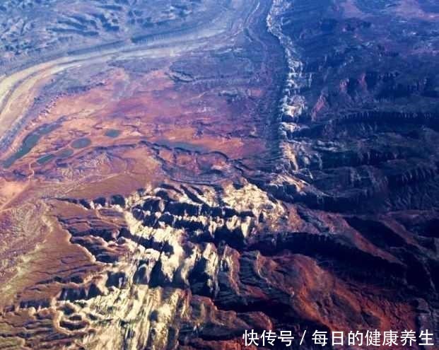 古代|刘伯温斩尽天下龙脉,可到长白山龙脉却掉头就走,刘先保命