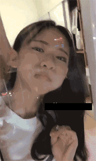 |搞笑GIF:刚开始挺淑女的,没想到也是个逗比!