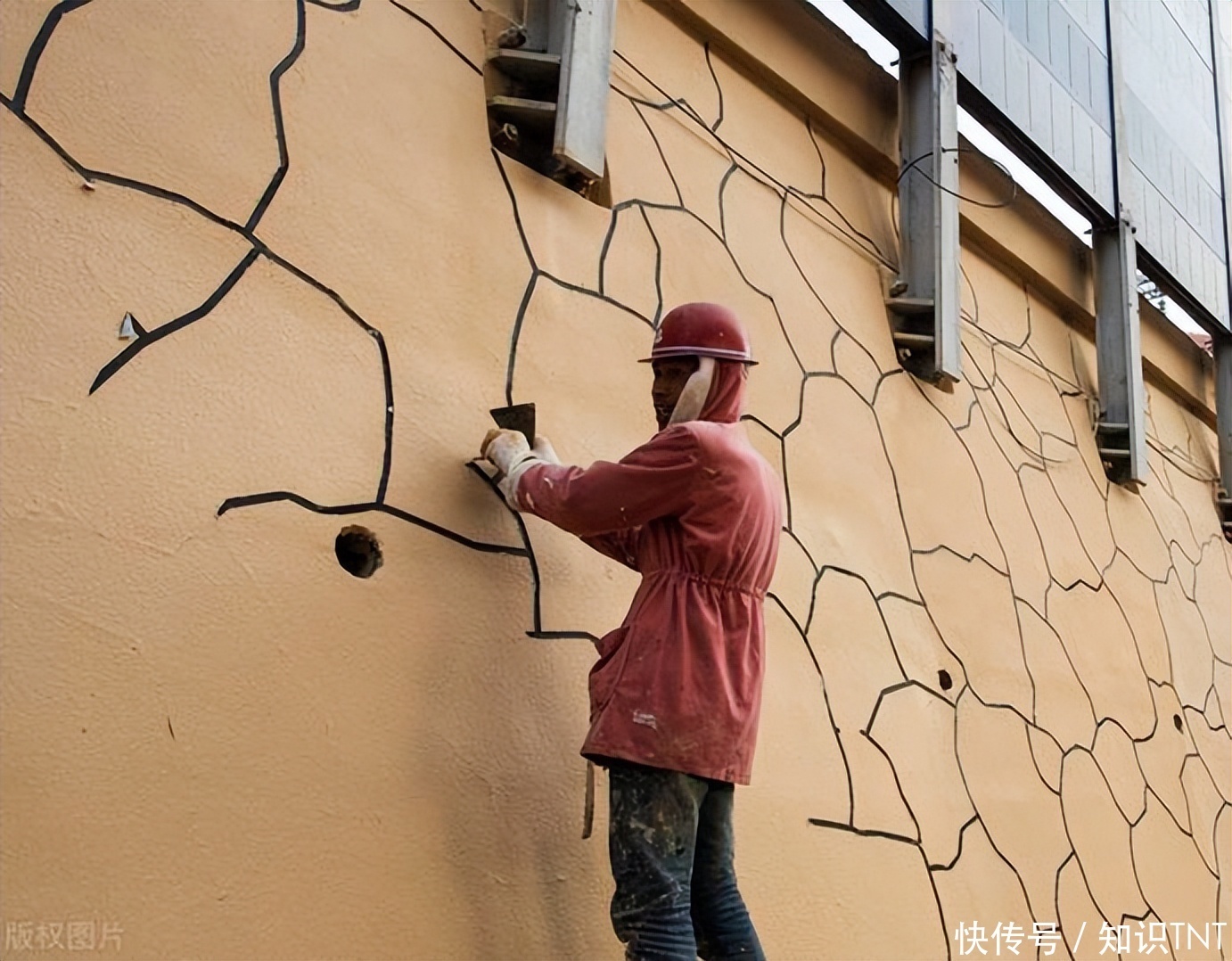 小吕|农村新房外墙贴瓷砖还是喷砂?喷砂有这5大优势,但仍需小心受骗