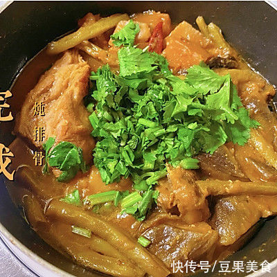 不需要高压锅就能软烂脱骨的炖排骨